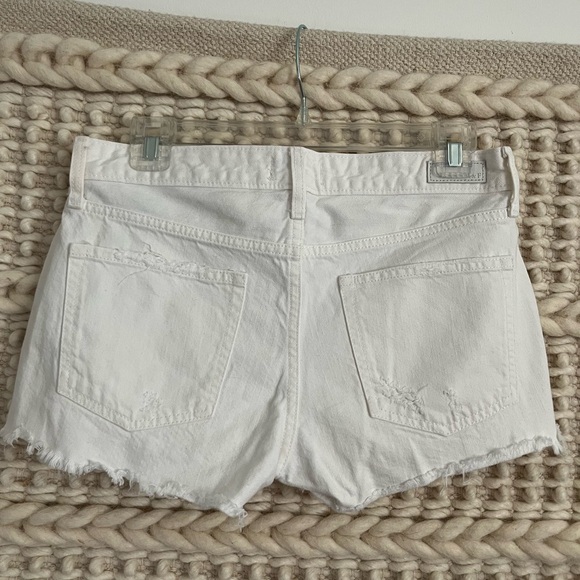 ABERCROMBIE AND FITCH White Denim Shorts Size 26 / Size 2 - Picture 2 of 4